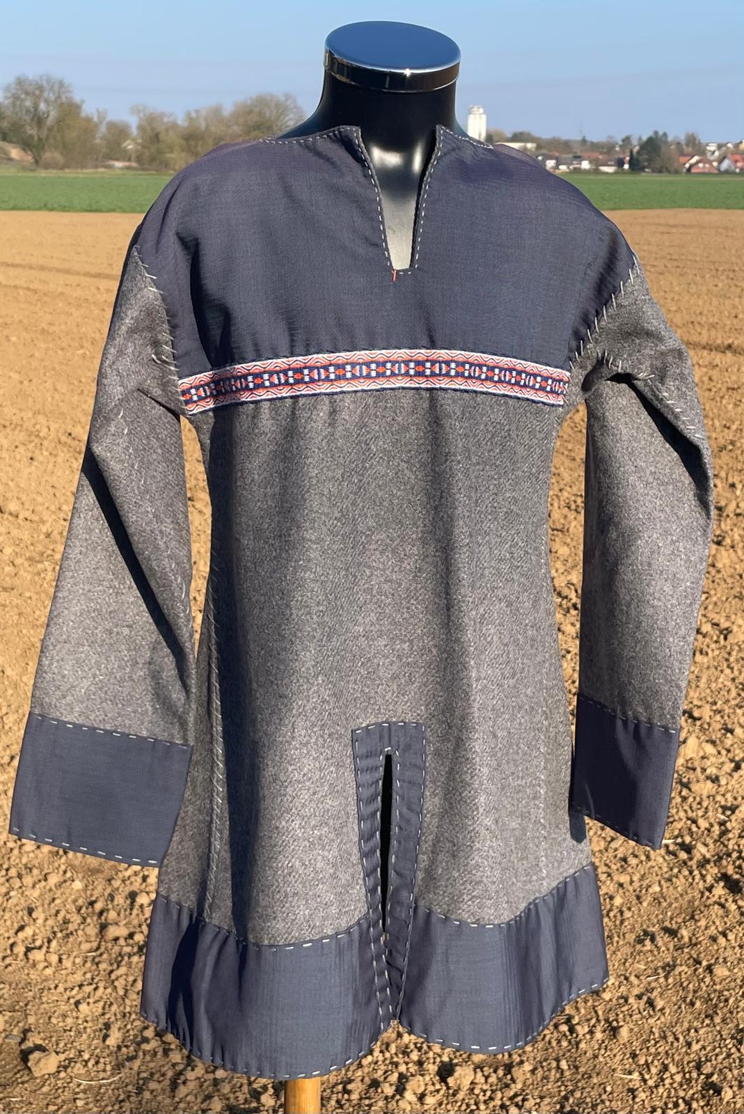 Mittelalterliche Gewandung für Jungen im Wikinger Style